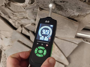 проверка влажности в помещении